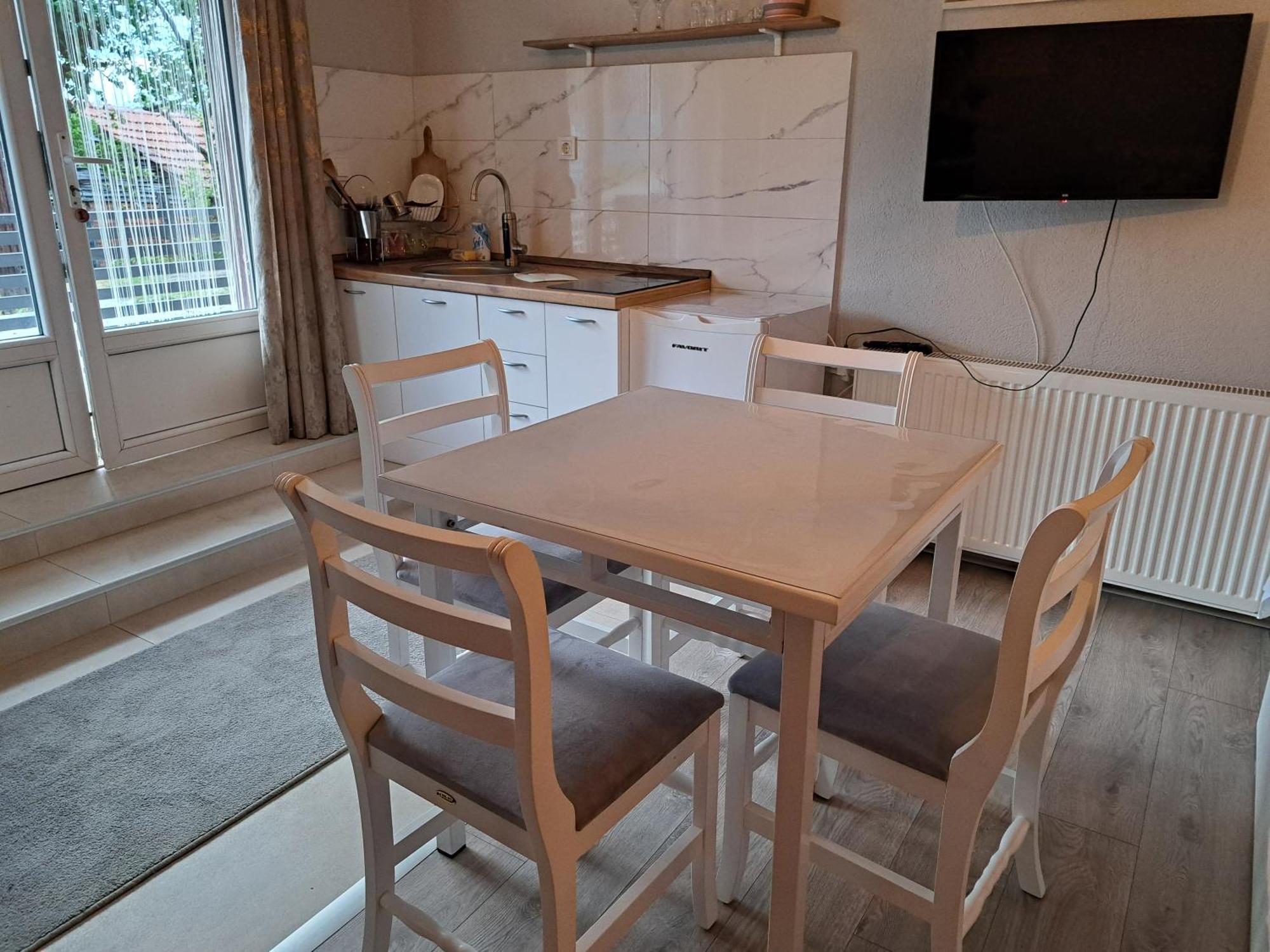 Papi Apartments Krusevo Bilik gambar